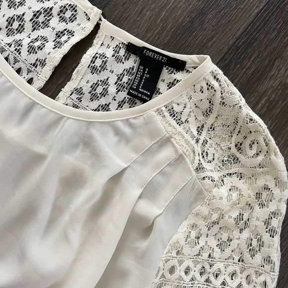 Forever 21 - White Blouse - Picture 2 of 3